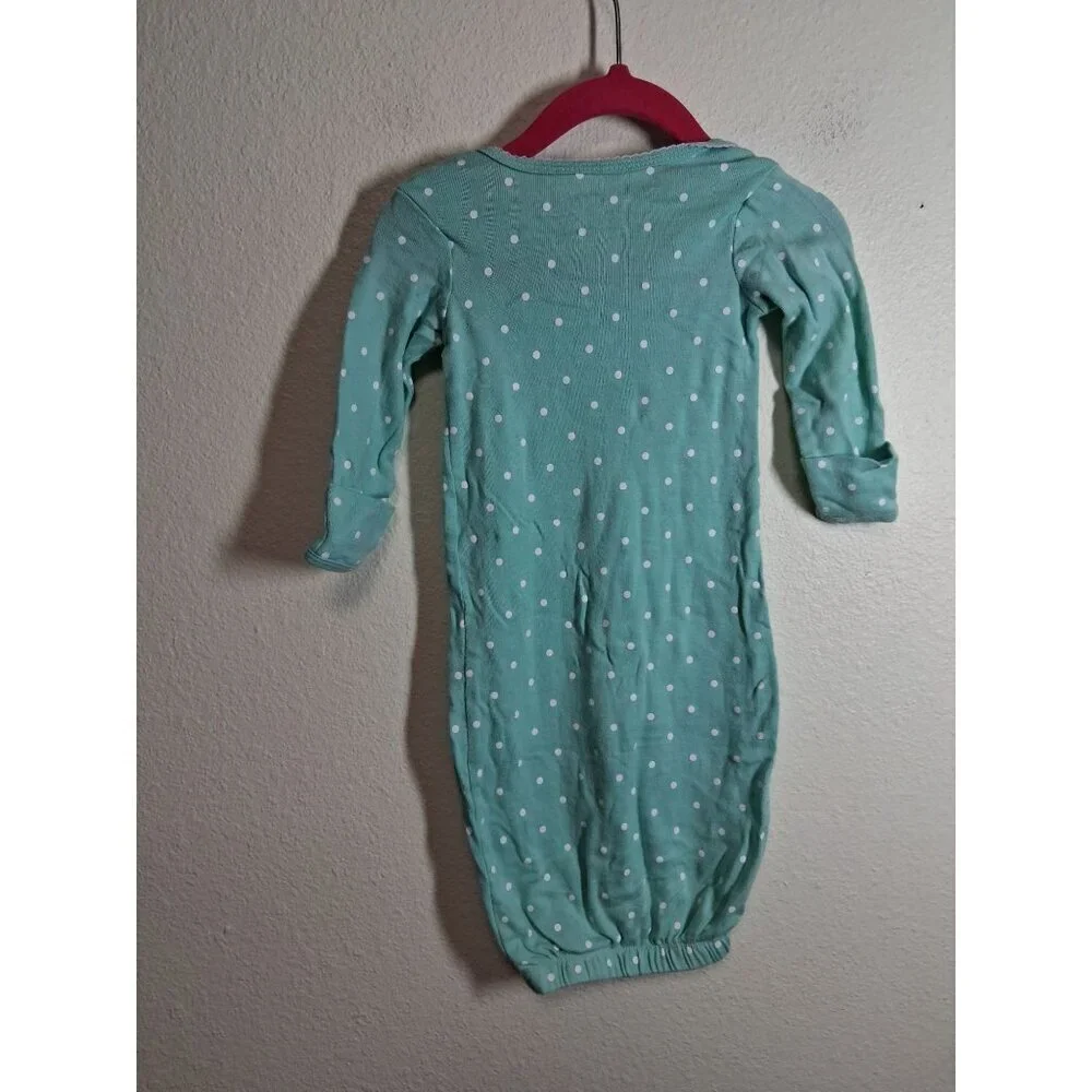 Carters elastic closure